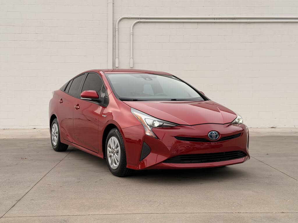 2017 Toyota Prius Two FWD