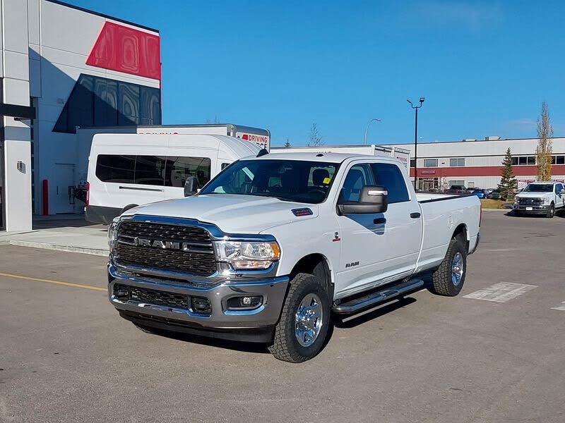 2024 RAM 3500 Big Horn Crew Cab LB 4WD