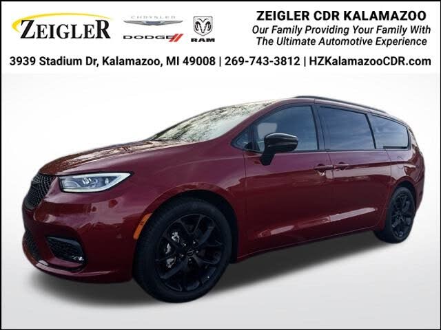 2025 Chrysler Pacifica Limited FWD