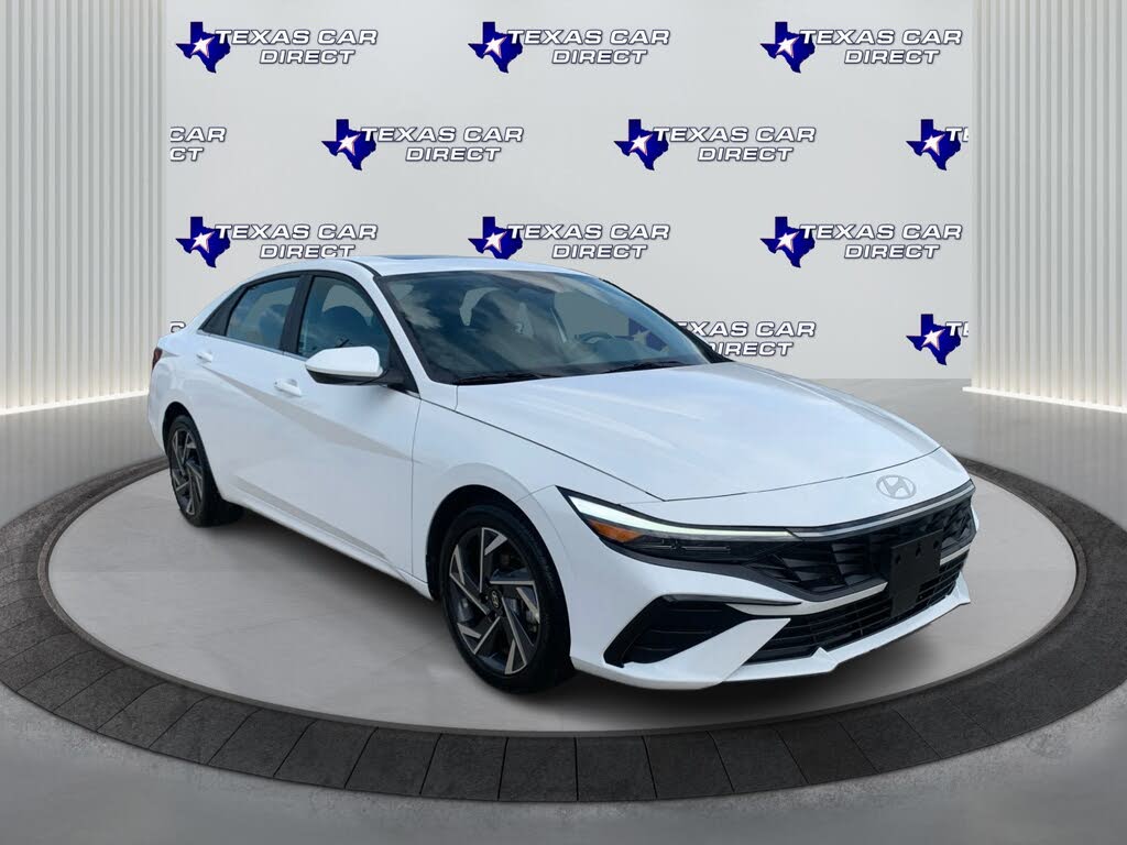 2025 Hyundai Elantra SEL Convenience FWD