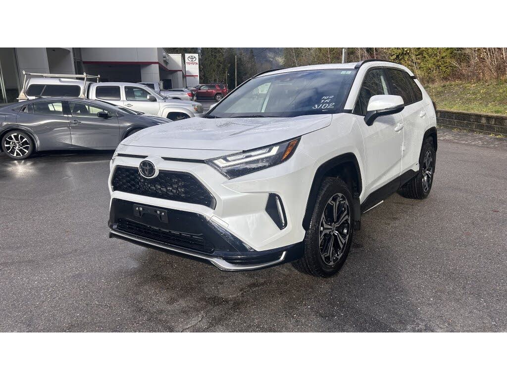 2025 Toyota RAV4 Plug-in Hybrid SE AWD