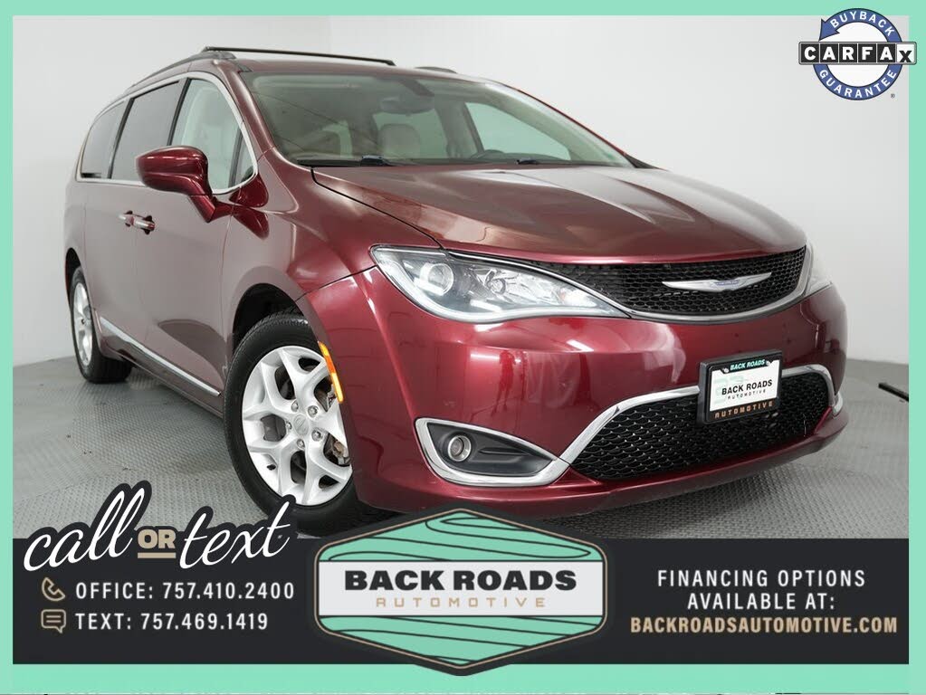 2017 Chrysler Pacifica Touring L FWD