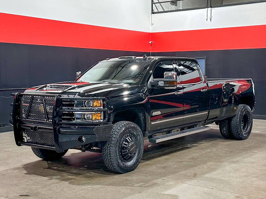 2019 Chevrolet Silverado 3500HD High Country Crew Cab LB DRW 4WD