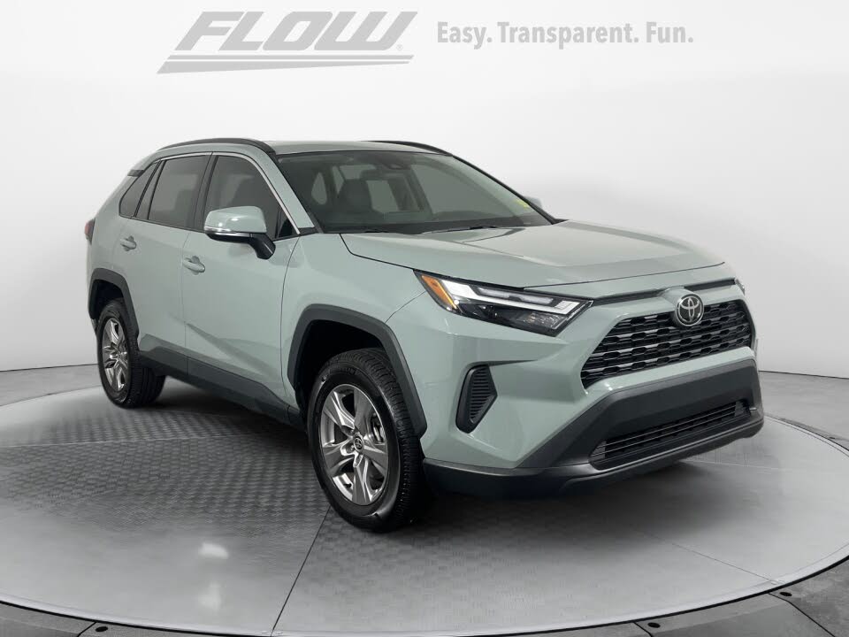 2023 Toyota RAV4 XLE FWD
