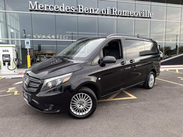 2023 Mercedes-Benz Metris Passenger RWD