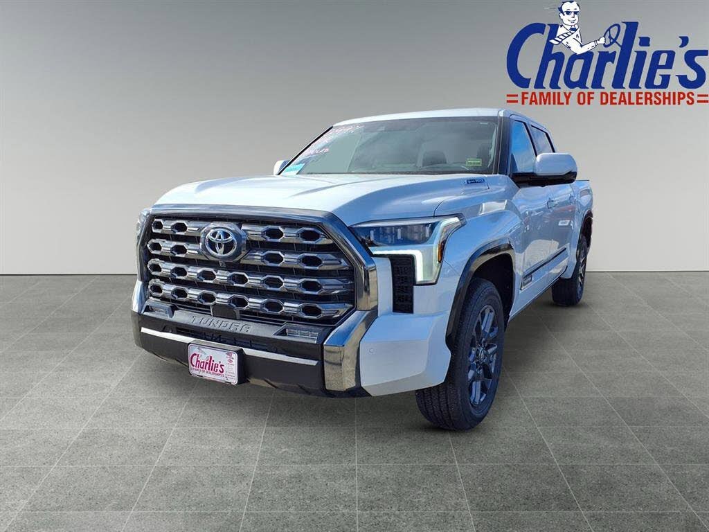 2025 Toyota Tundra Hybrid Platinum HV CrewMax Cab 4WD