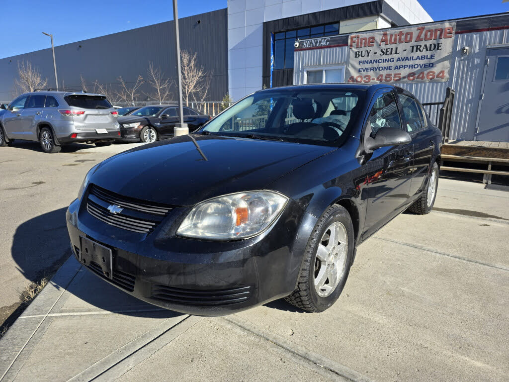 Chevrolet Cobalt 1LT Sedan FWD 2010