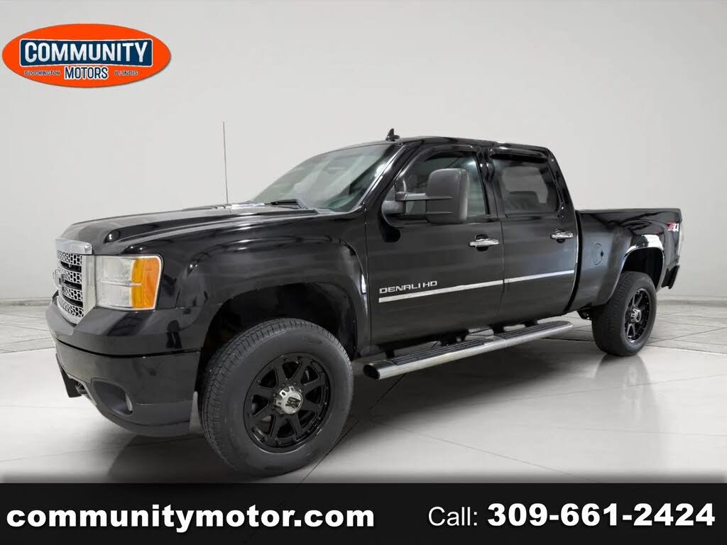 2013 GMC Sierra 2500HD Denali Crew Cab SB 4WD