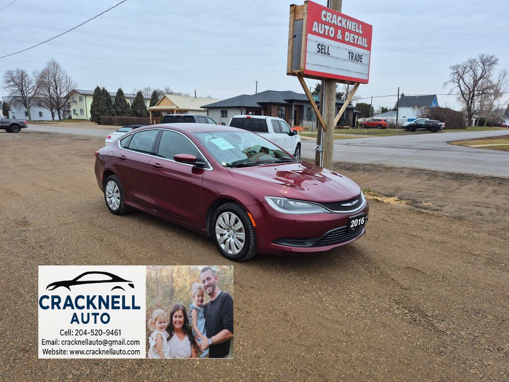 2016 Chrysler 200 LX Sedan FWD