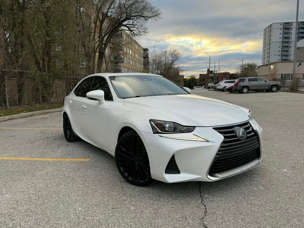2017 Lexus IS 300 AWD