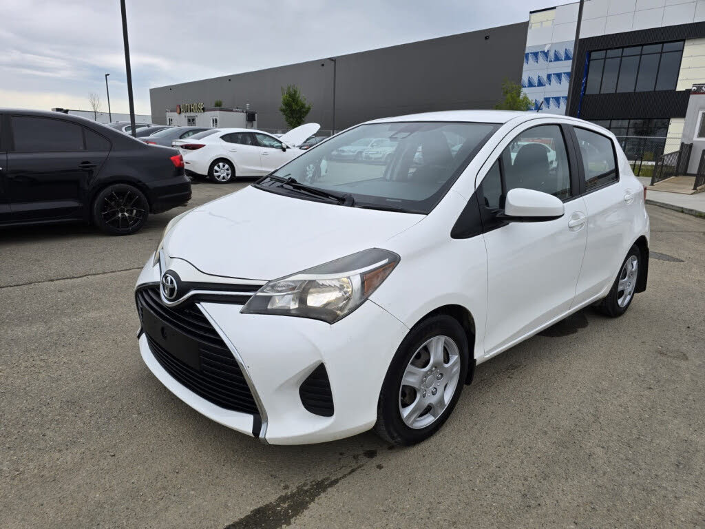 2017 Toyota Yaris LE 2dr Hatchback