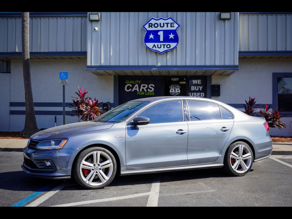 2017 Volkswagen Jetta GLI 2.0T FWD