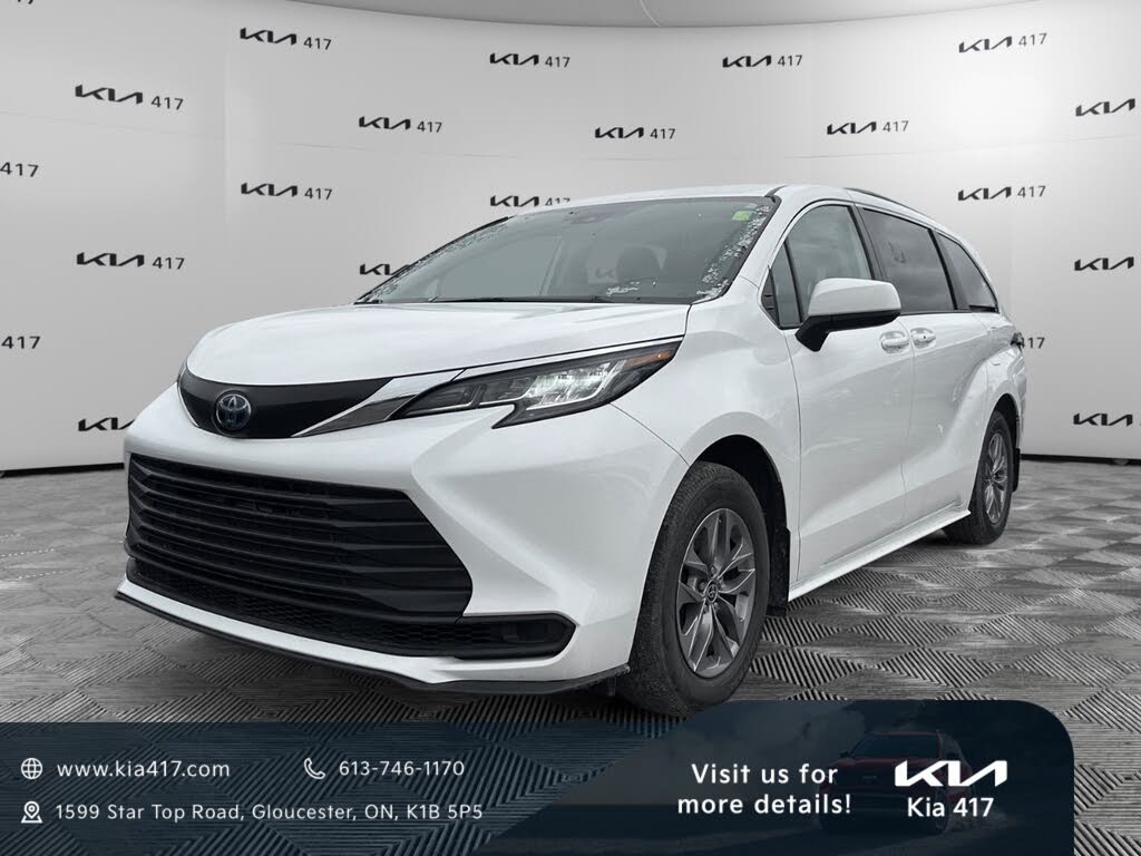 2023 Toyota Sienna LE 8-Passenger FWD