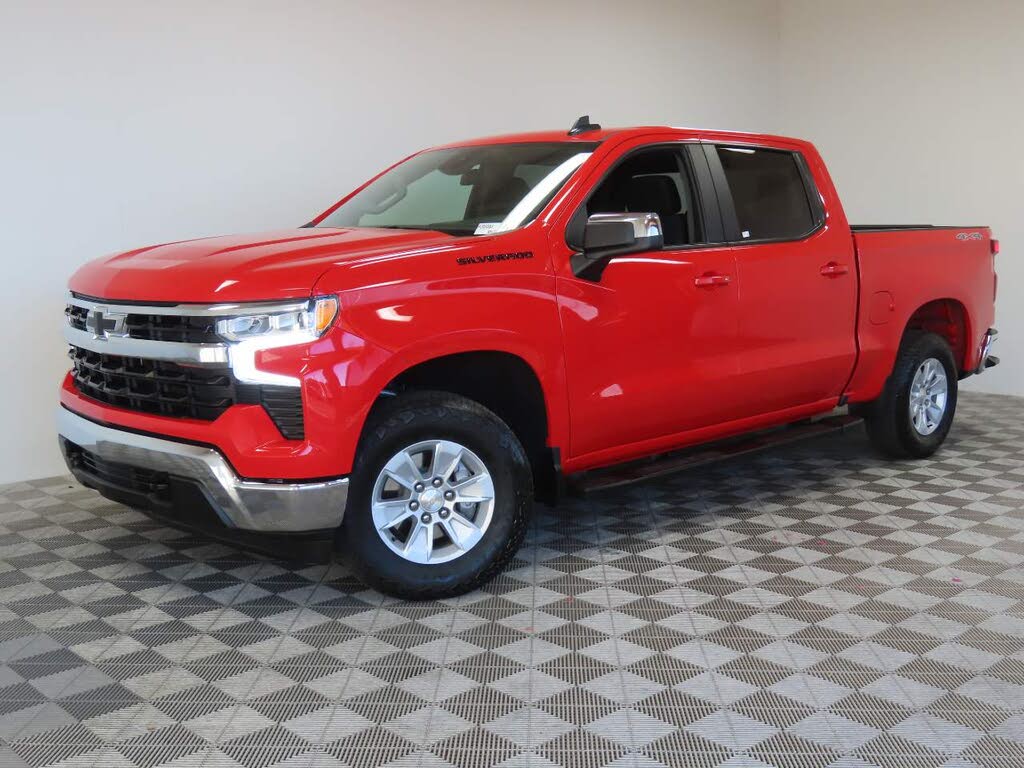 2025 Chevrolet Silverado 1500 LT Crew Cab 4WD