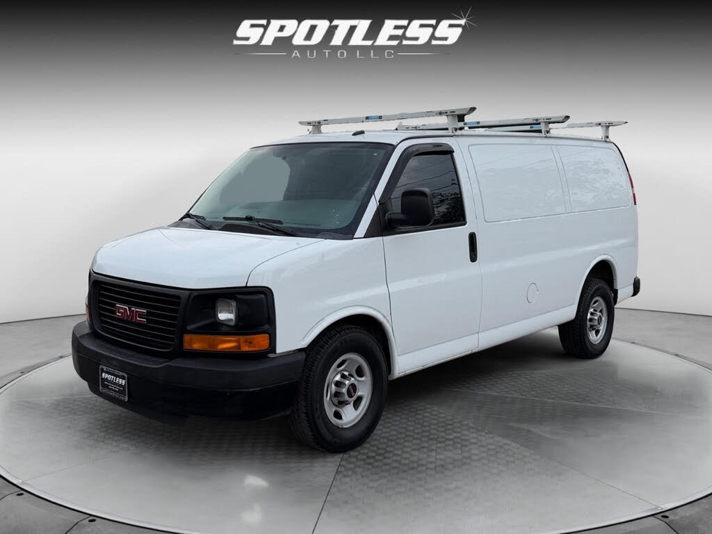 2015 GMC Savana Cargo 2500 RWD
