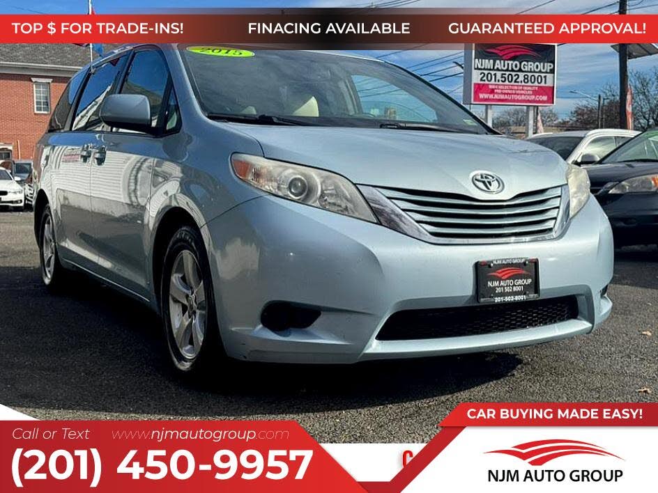 2015 Toyota Sienna LE 8-Passenger