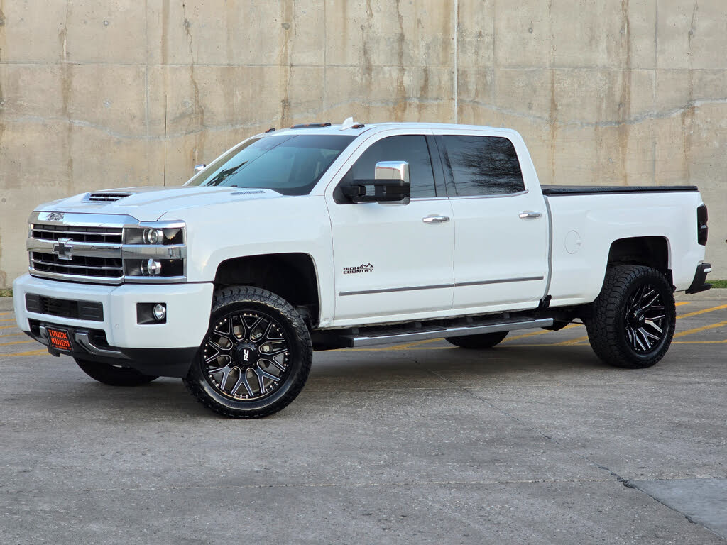 2018 Chevrolet Silverado 2500HD High Country Crew Cab 4WD