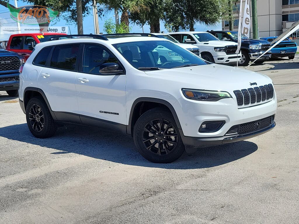 2023 Jeep Cherokee Altitude Lux 4WD