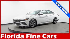 Hyundai Elantra Hybrid Limited FWD