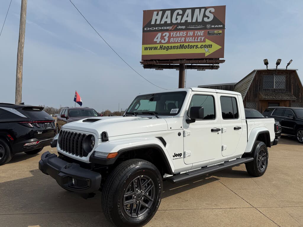 2026 Jeep Gladiator Sport S Crew Cab 4WD