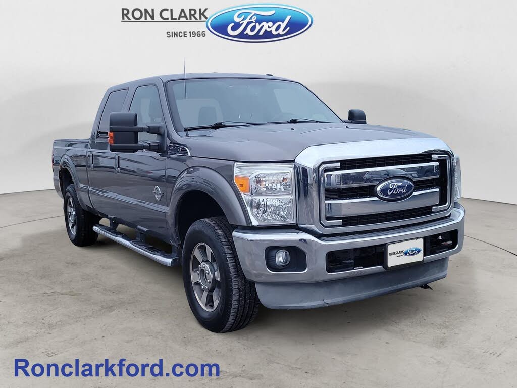 2011 Ford F-250 Super Duty Lariat Crew Cab 4WD