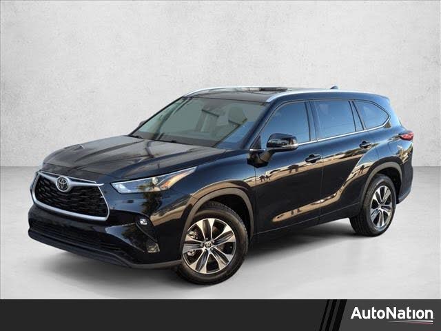 2022 Toyota Highlander XLE FWD