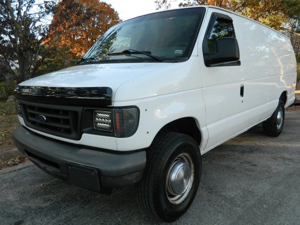 2006 Ford E-Series E-250 Extended Cargo Van