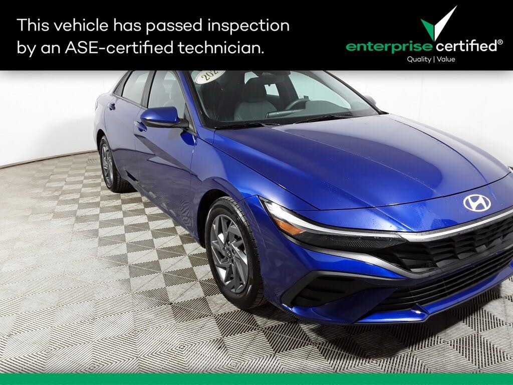 2024 Hyundai Elantra SEL FWD