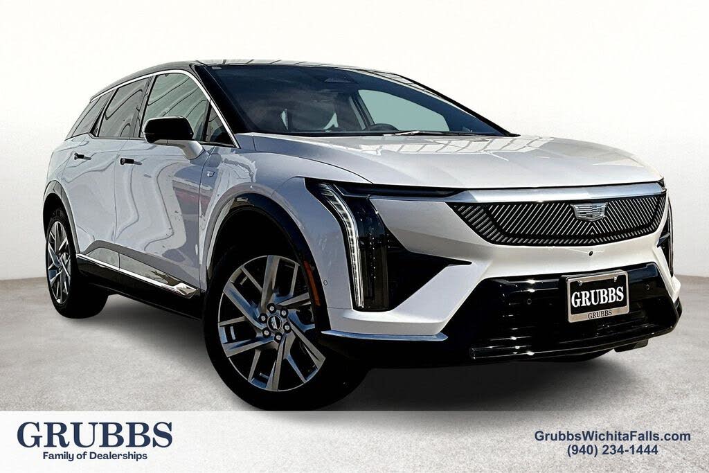 2025 Cadillac OPTIQ Luxury 1 AWD