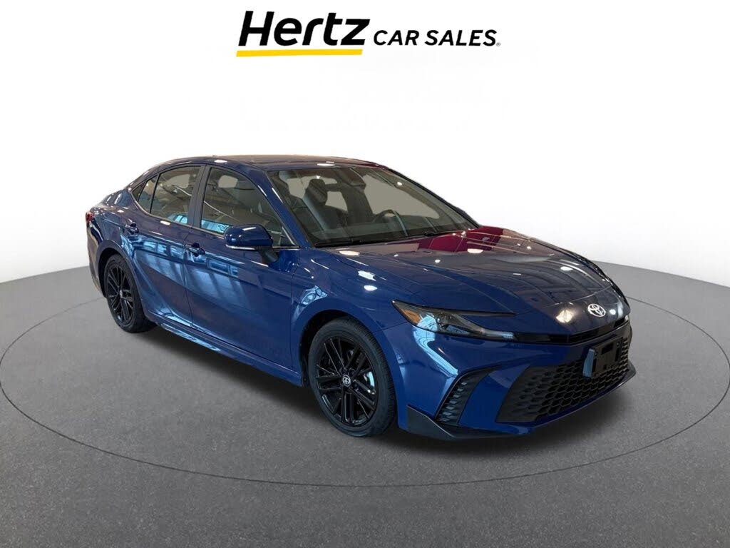 2025 Toyota Camry SE FWD