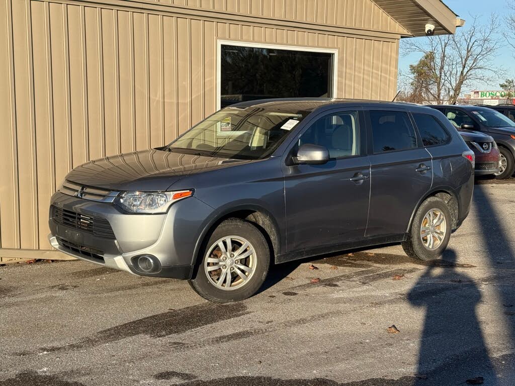 2015 Mitsubishi Outlander ES AWD
