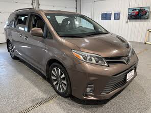 Toyota Sienna XLE 7-Passenger AWD