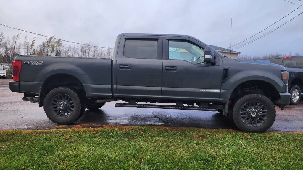 2021 Ford F-250 Super Duty Lariat Crew Cab 4WD