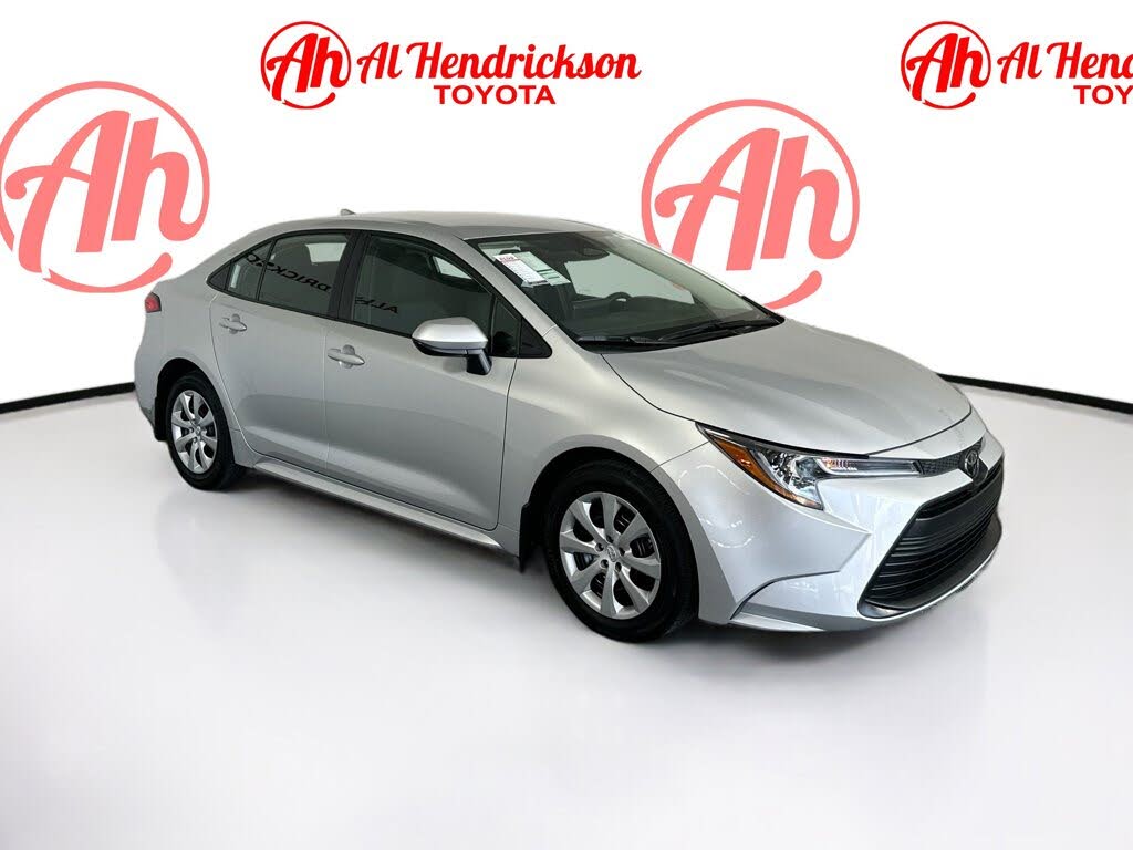 2025 Toyota Corolla LE FWD