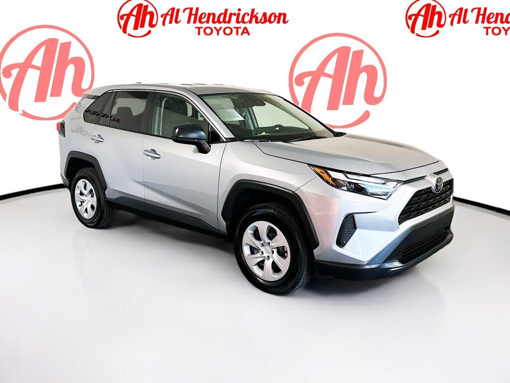 2025 Toyota RAV4 LE FWD