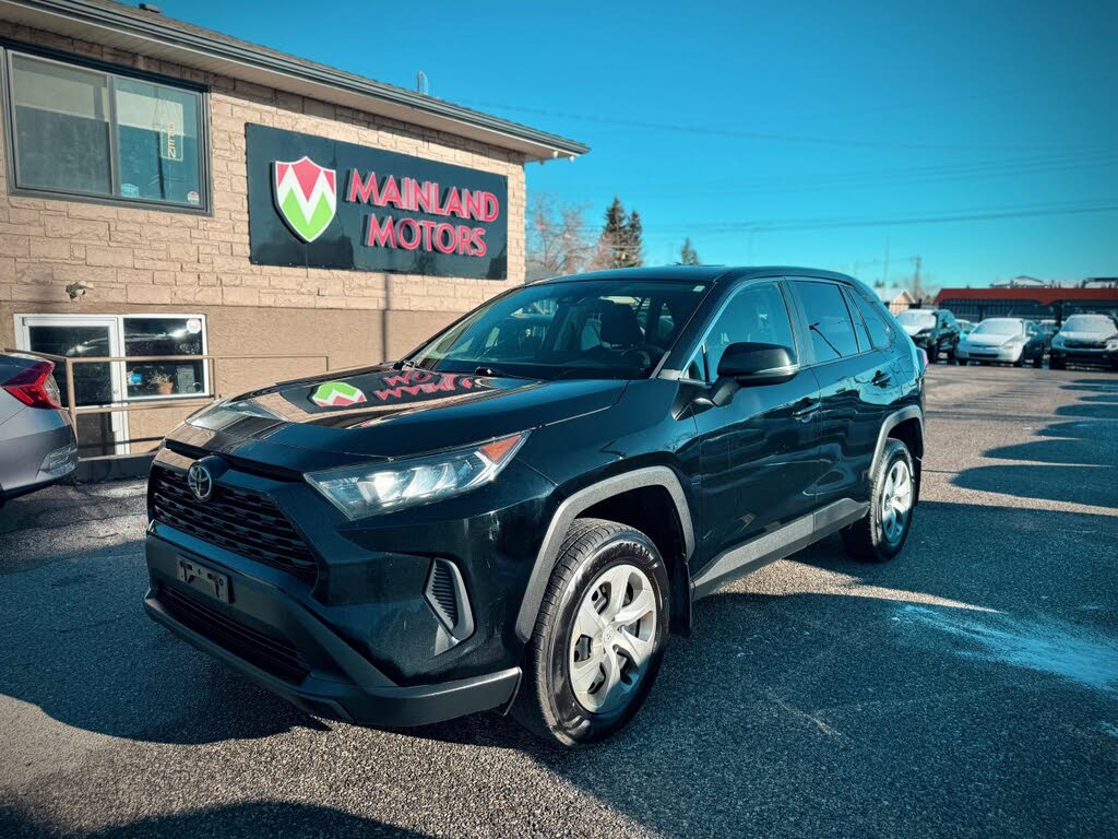 2022 Toyota RAV4 LE AWD