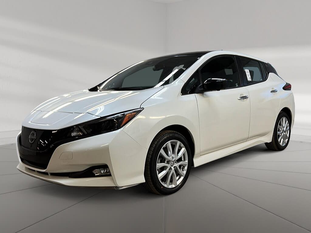 2024 Nissan LEAF SV Plus FWD