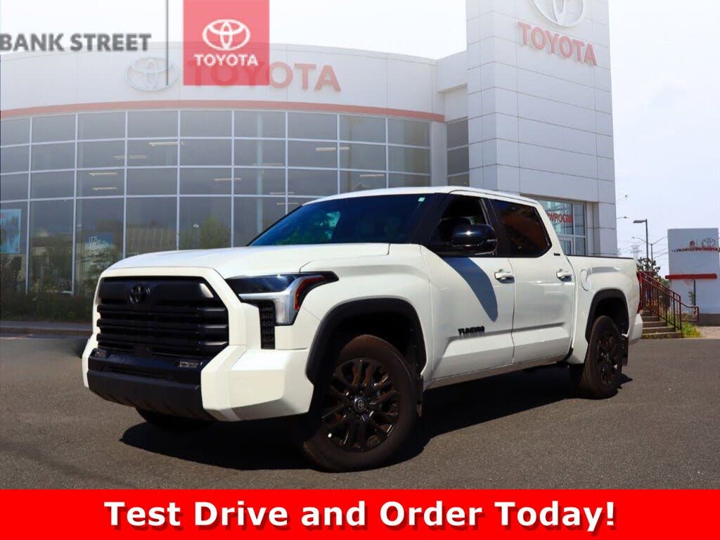 2025 Toyota Tundra Limited CrewMax Cab 4WD