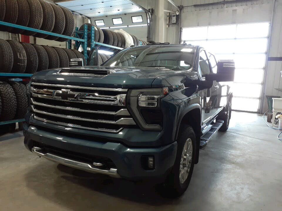 2024 Chevrolet Silverado 2500HD High Country Crew Cab 4WD