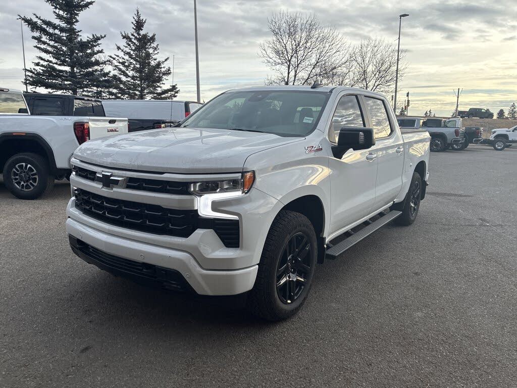 Chevrolet Silverado 1500 RST Crew Cab 4WD 2025
