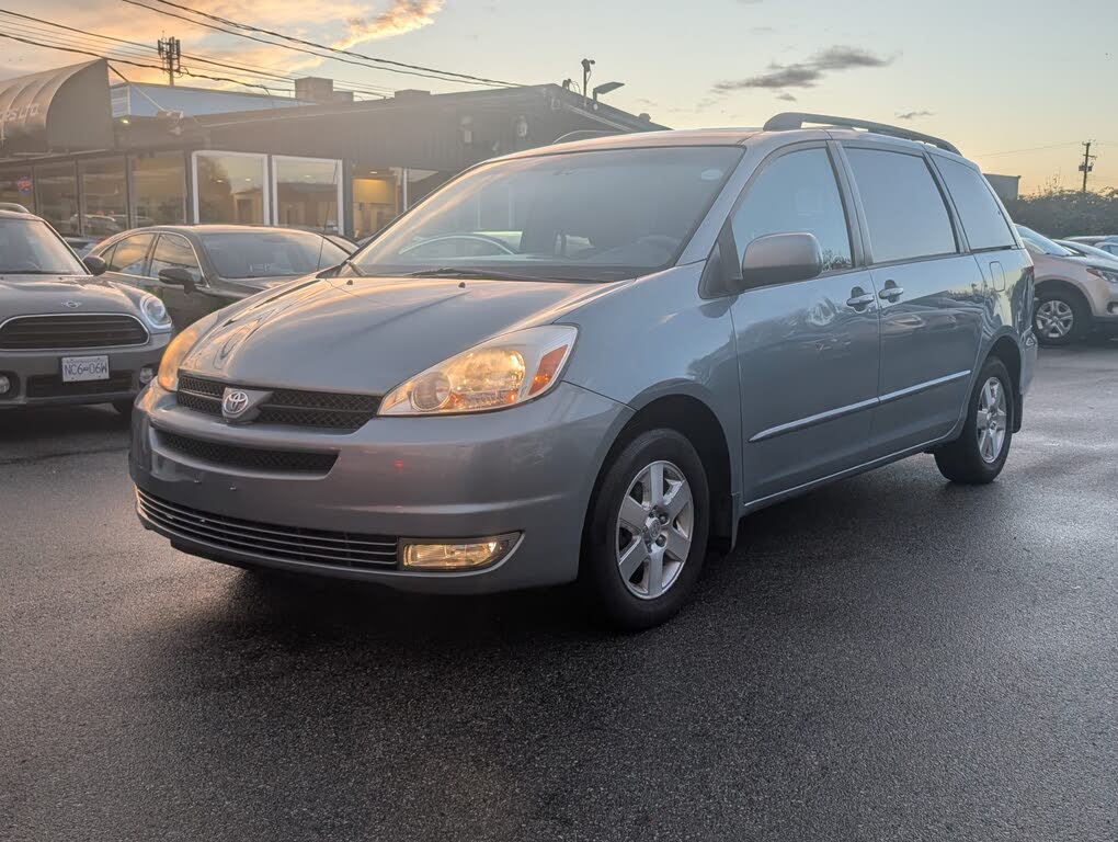 2005 Toyota Sienna LE