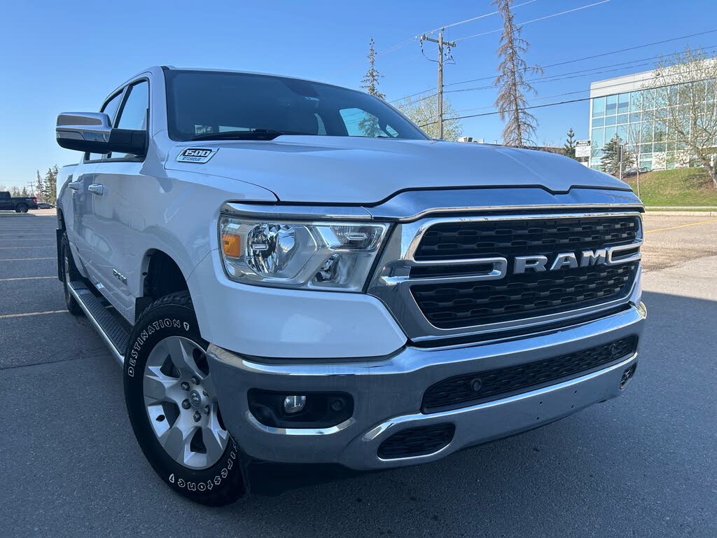 RAM 1500 Big Horn Crew Cab 4WD 2022