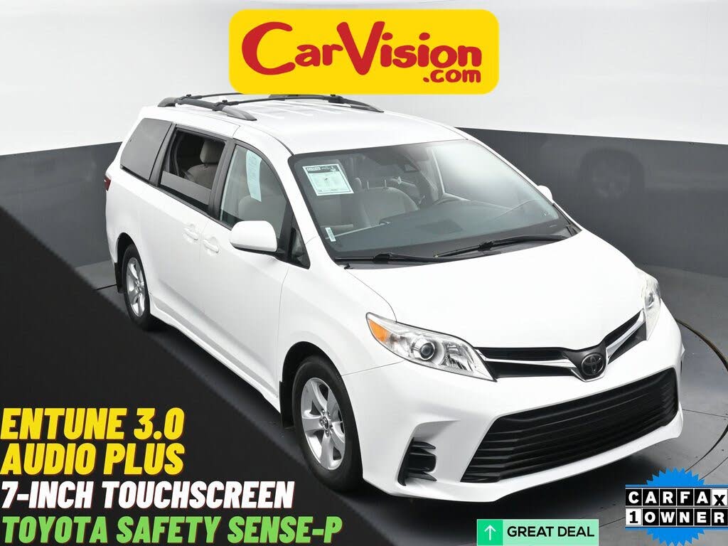 2019 Toyota Sienna LE 7-Passenger FWD with Auto-Access Seat