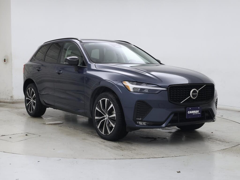 2023 Volvo XC60 B5 Plus Dark Theme FWD