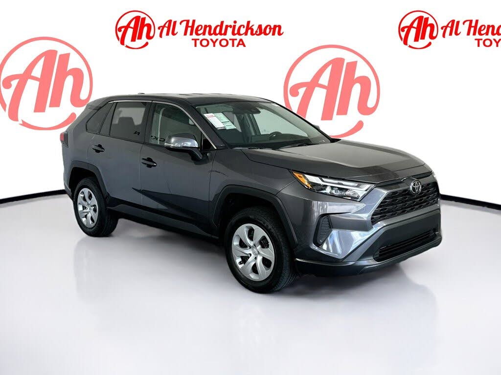 2025 Toyota RAV4 LE FWD
