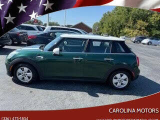 2015 MINI Cooper 4-Door Hatchback FWD