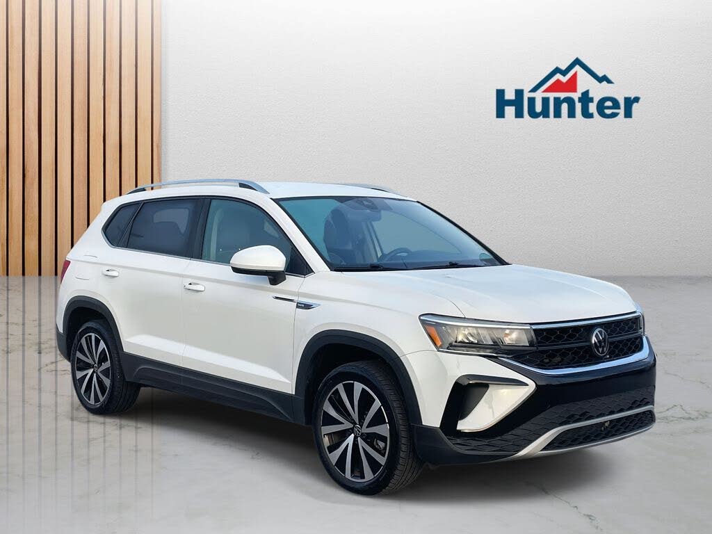 2024 Volkswagen Taos SE FWD