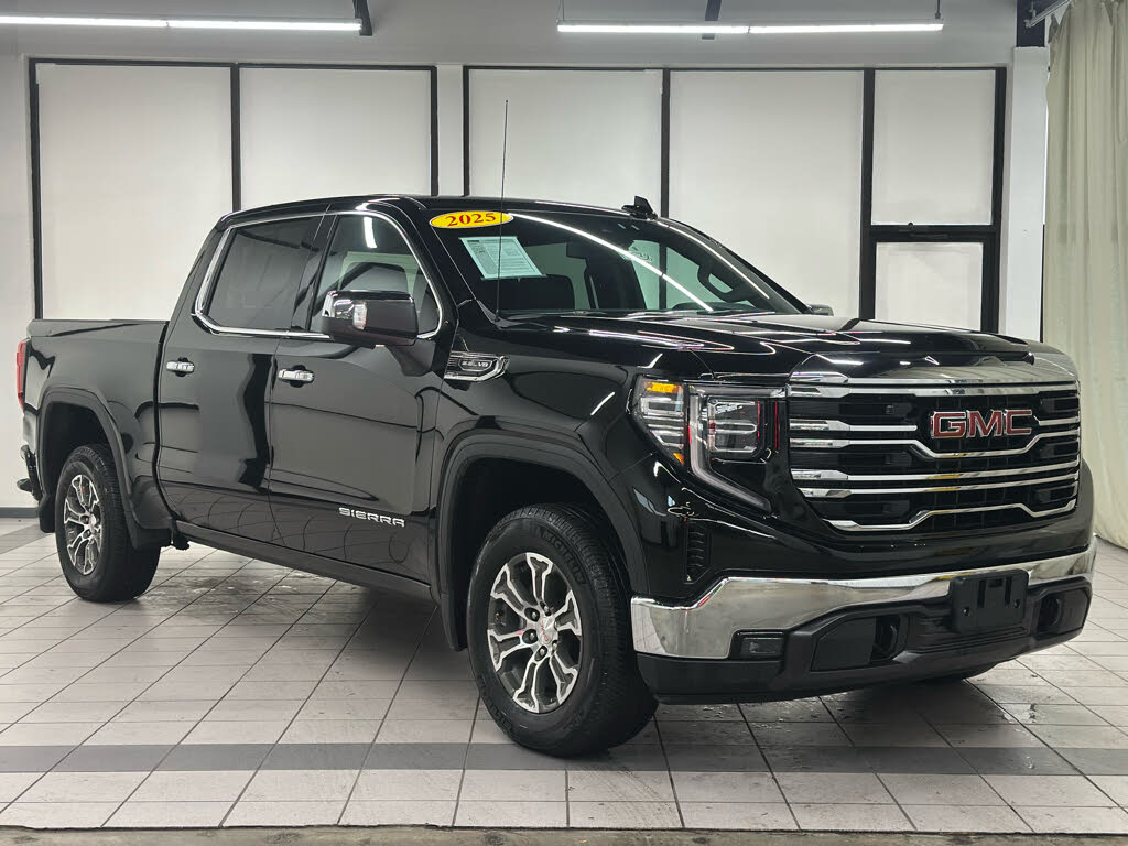 2025 GMC Sierra 1500 SLT Crew Cab 4WD