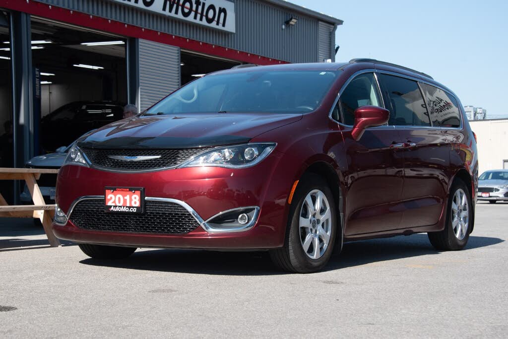 Chrysler Pacifica Touring Plus FWD 2018
