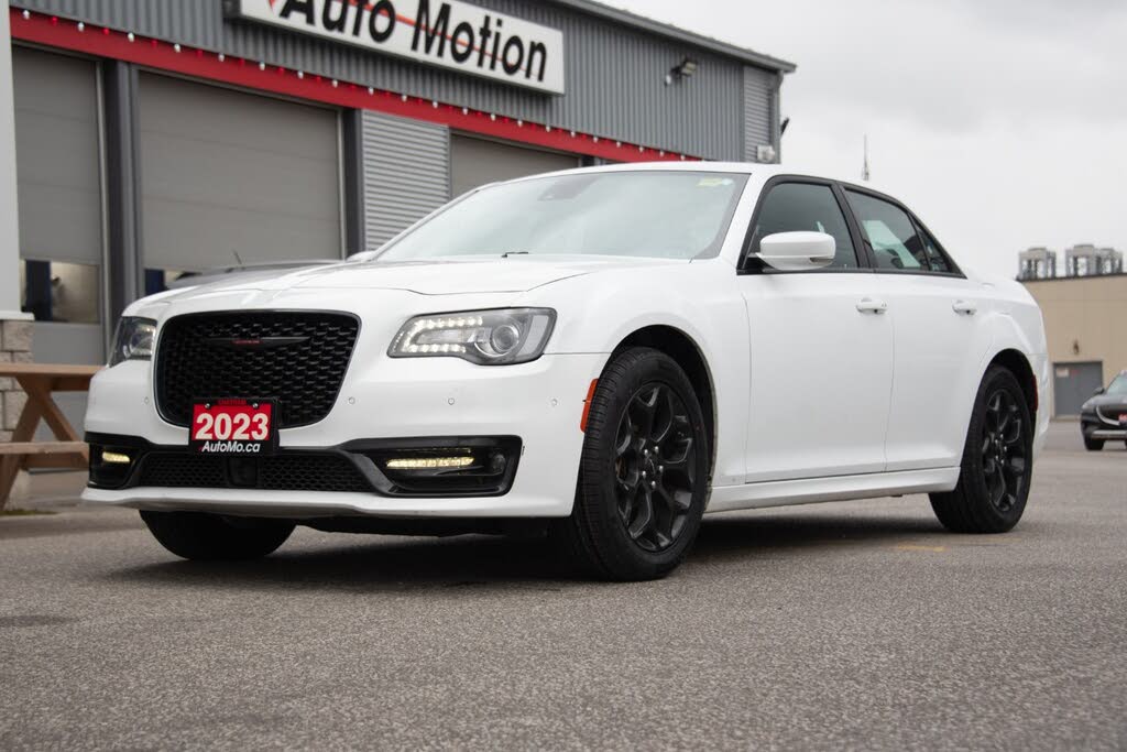 2023 Chrysler 300 S AWD